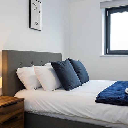 Modern 2 Bed Salford Apartment Stunning Views Mánchester Exterior foto