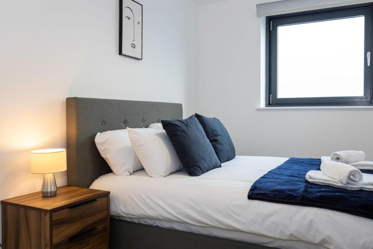 Modern 2 Bed Salford Apartment Stunning Views Mánchester Exterior foto