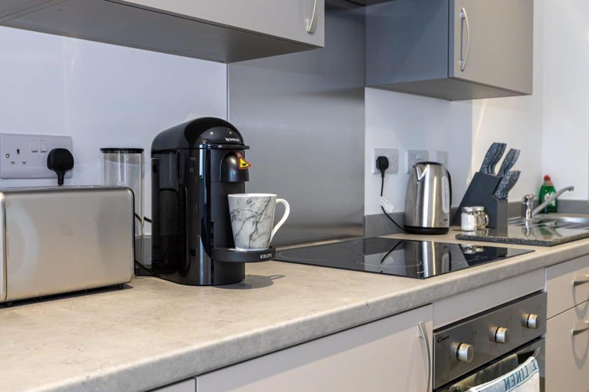 Modern 2 Bed Salford Apartment Stunning Views Mánchester Exterior foto
