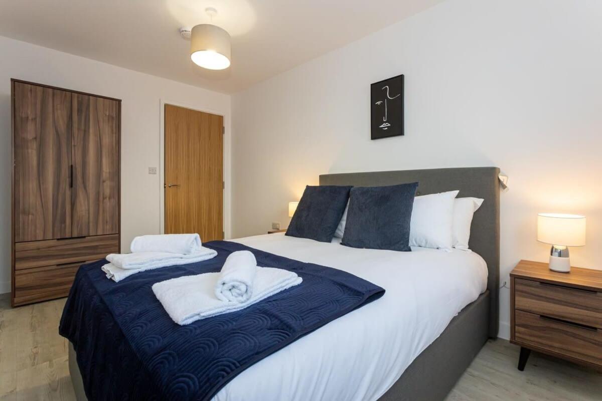 Modern 2 Bed Salford Apartment Stunning Views Mánchester Exterior foto