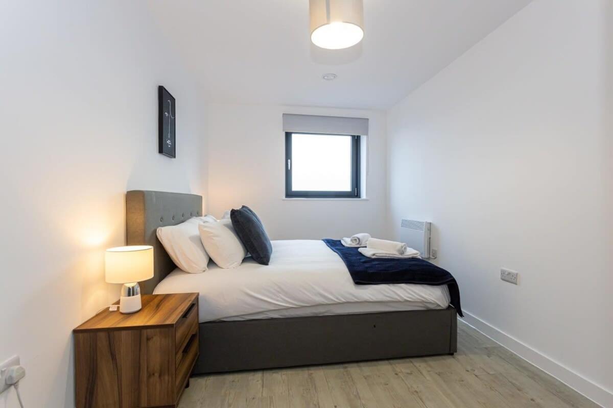 Modern 2 Bed Salford Apartment Stunning Views Mánchester Exterior foto